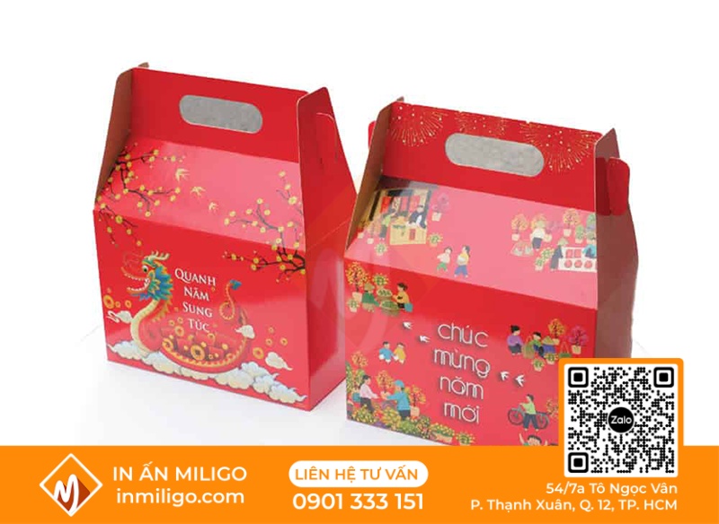 in hộp giấy màu đỏ
