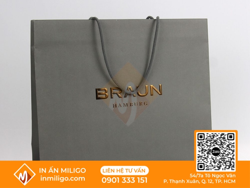 in túi giấy đựng quần áo