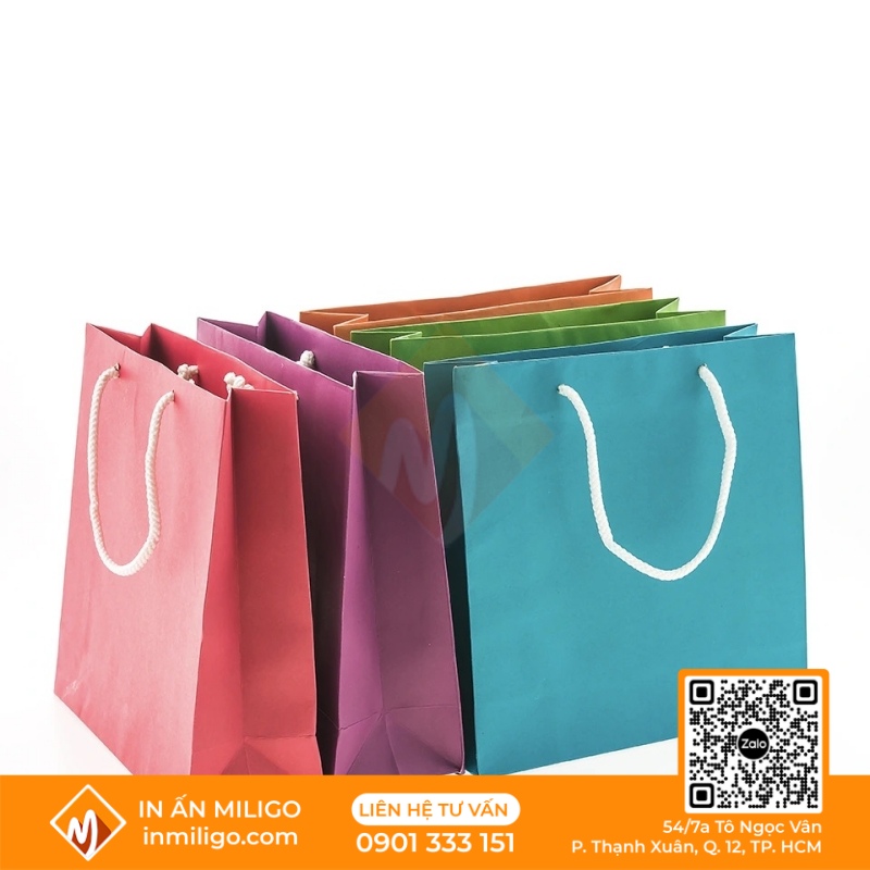 in túi giấy đựng quần áo