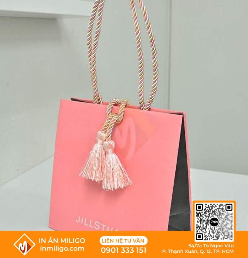 in túi giấy đựng quần áo