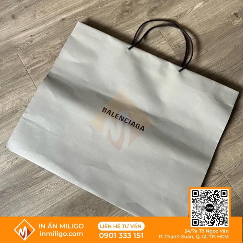 túi giấy Balenciaga