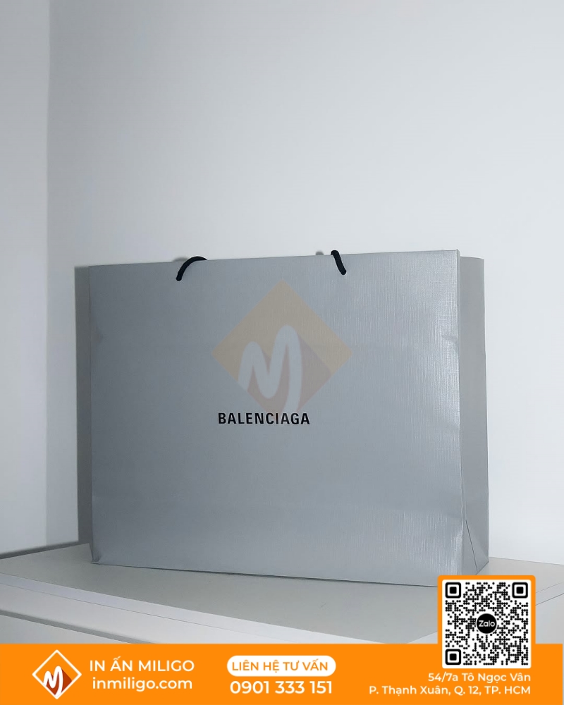 túi giấy Balenciaga