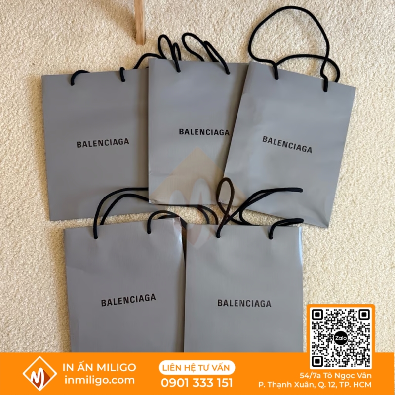túi giấy Balenciaga