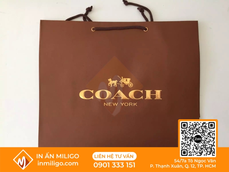 túi giấy Coach
