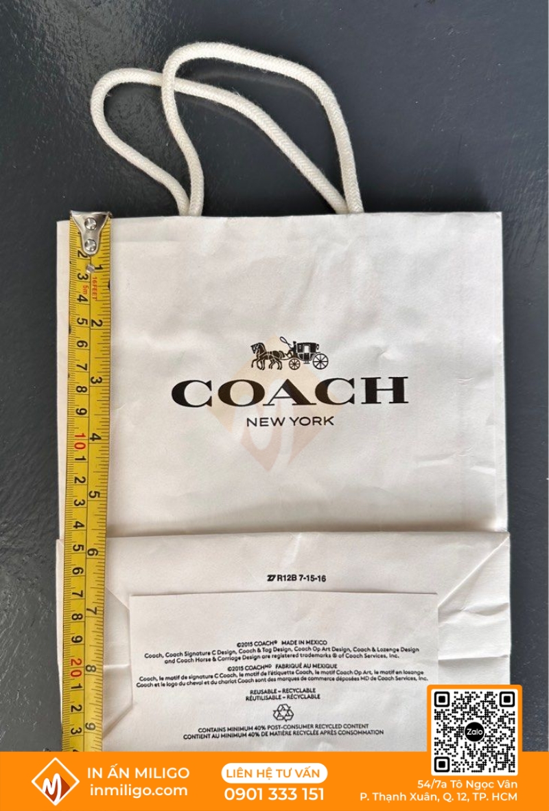 túi giấy Coach