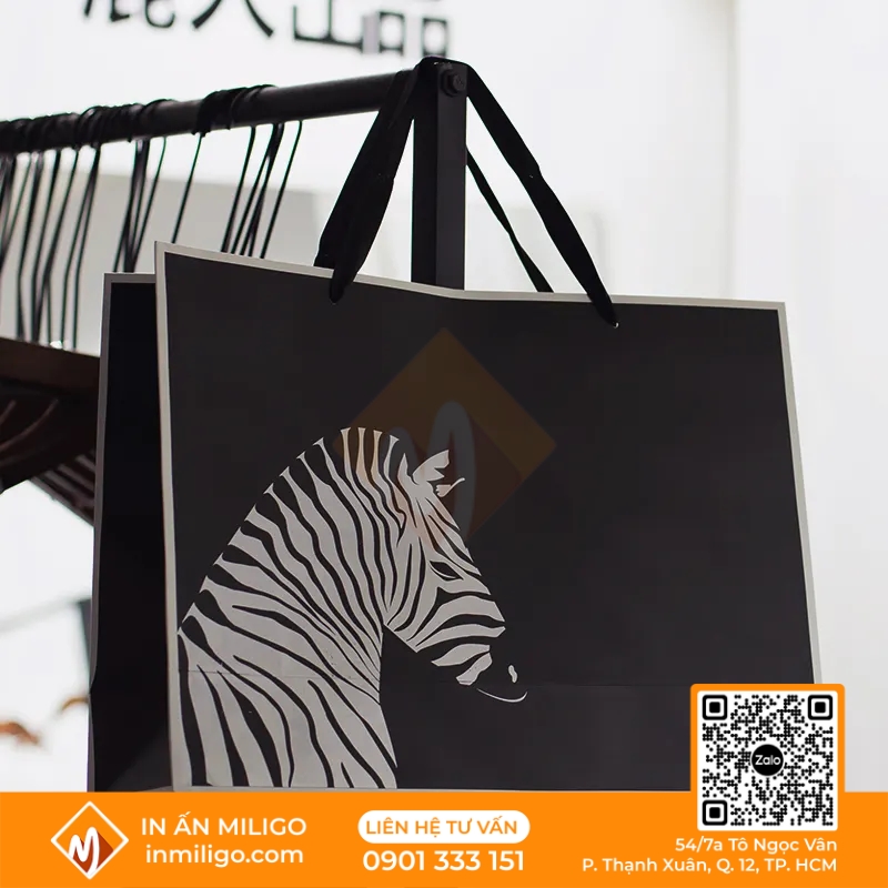 túi giấy đen