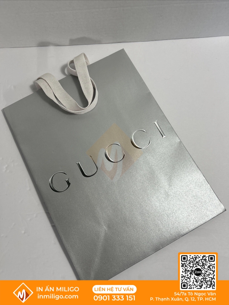 Túi giấy Gucci