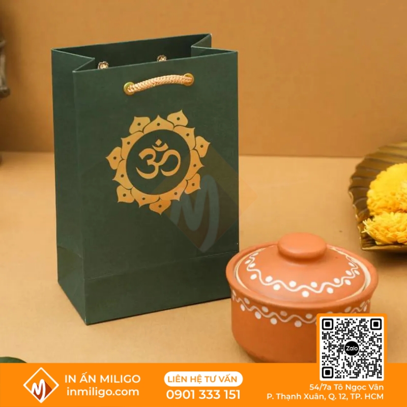 túi giấy bìa cứng