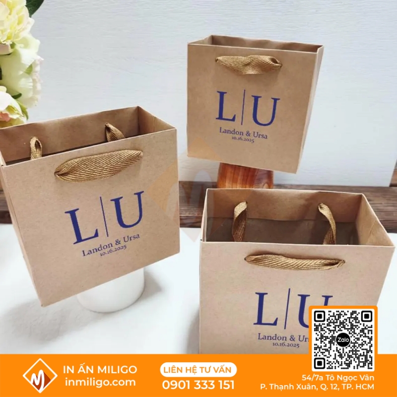 túi giấy bìa cứng