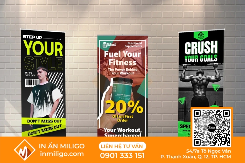 standee in
