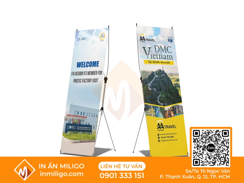 standee in