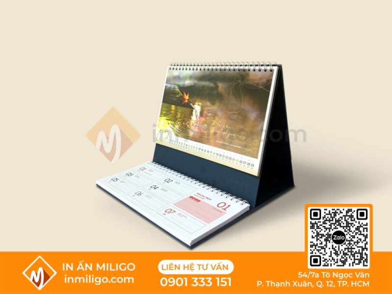 lịch để bàn chữ M