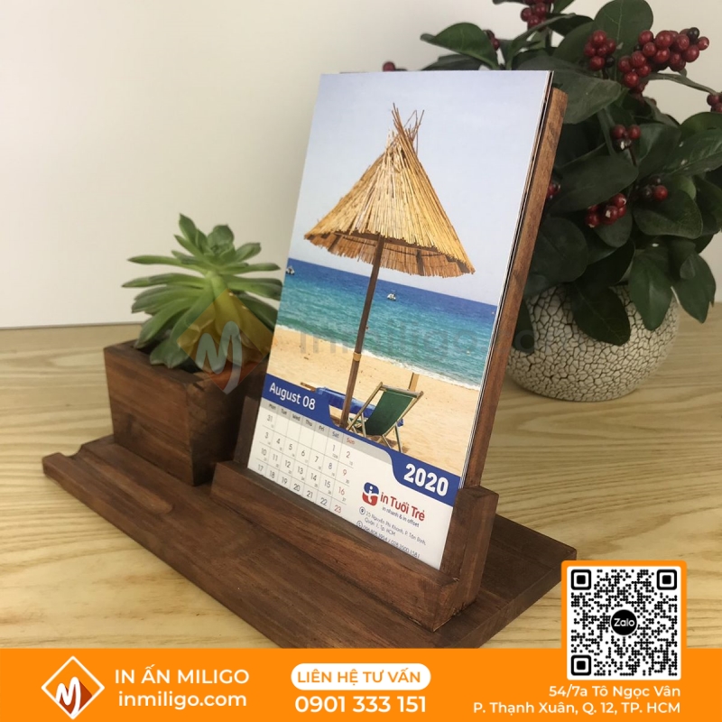 lịch gỗ để bàn