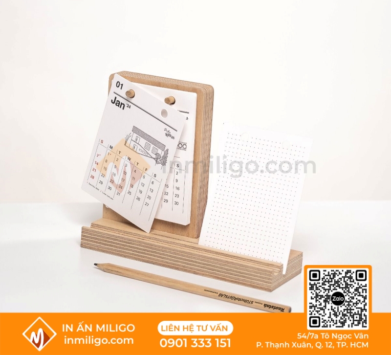 lịch gỗ để bàn
